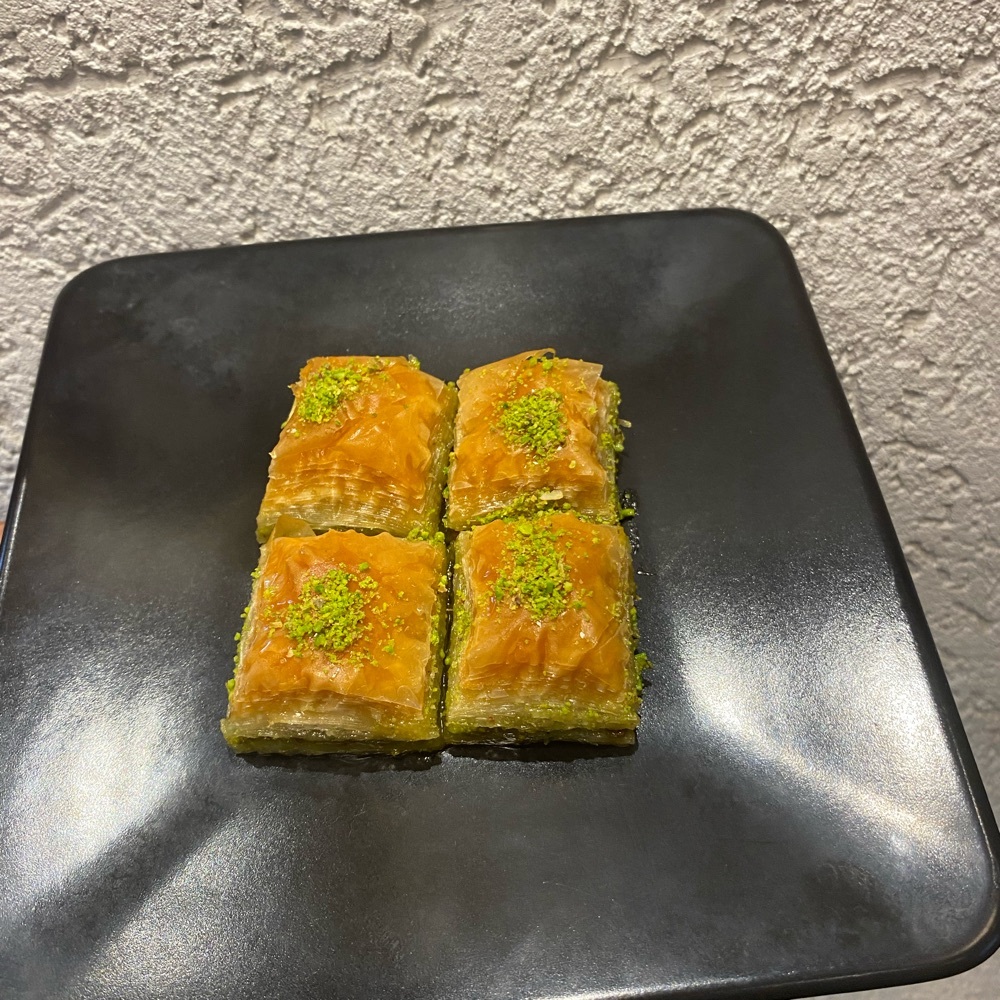 Klasik Fıstıklı Baklava (1000 gr)