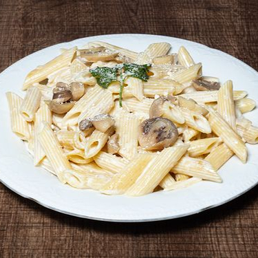 Kremalı Mantarlı Penne