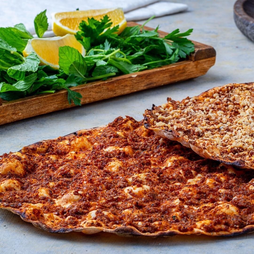 Lahmacun Acılı