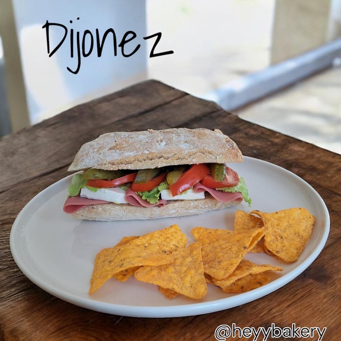 Dijonez Sandviç