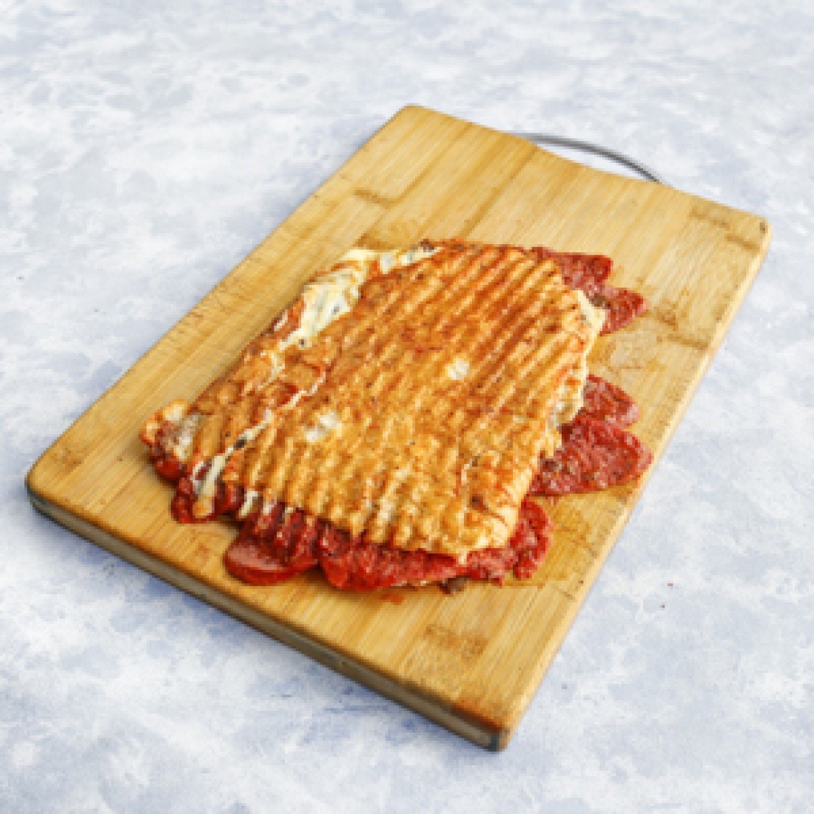 Üç çeyrek karışık tost