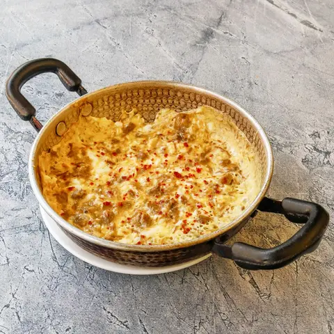 Sahanda Kıymalı Yumurta