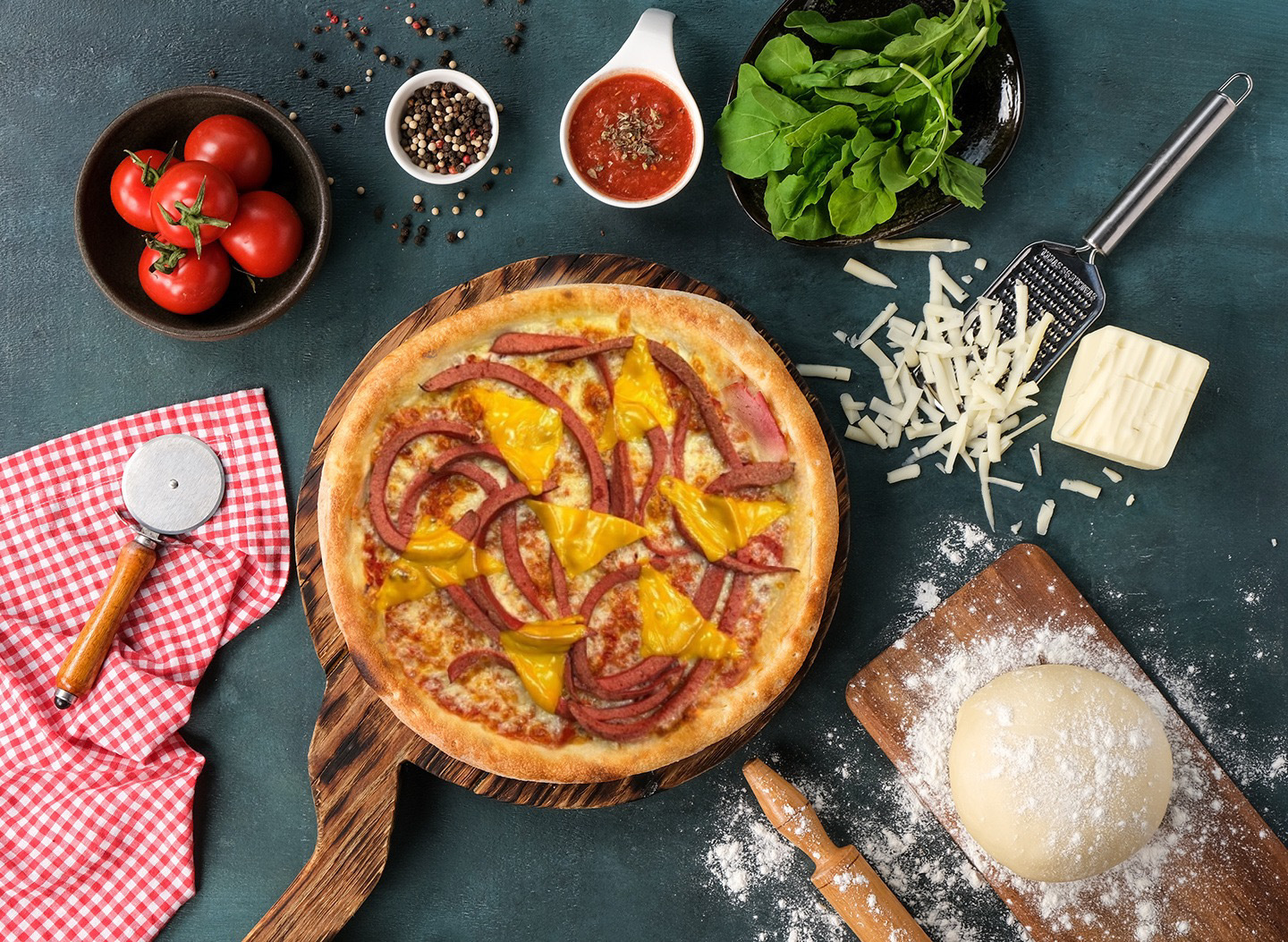 Sosis Cheddar Pizza (Orta)