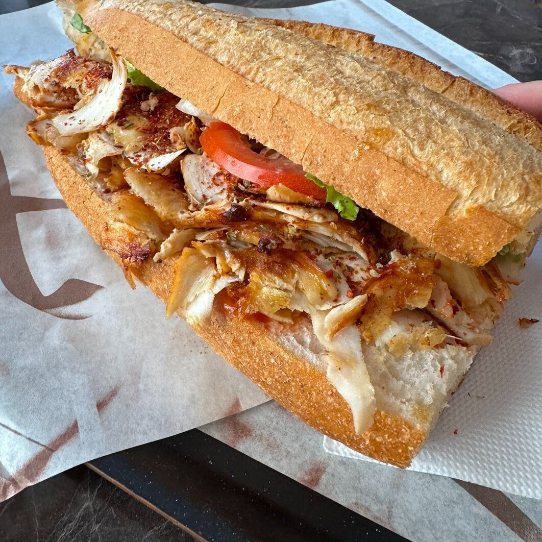 Yarım Ekmek Tavuk Döner