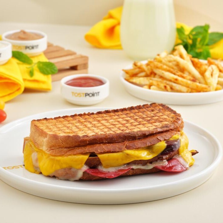 Sezar Tost