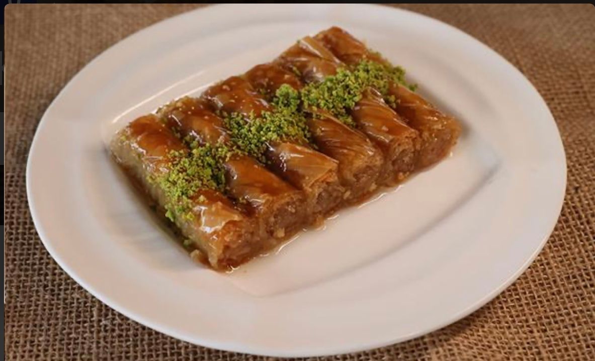 Cevizli Kıvrım Baklava (1 Kg.)