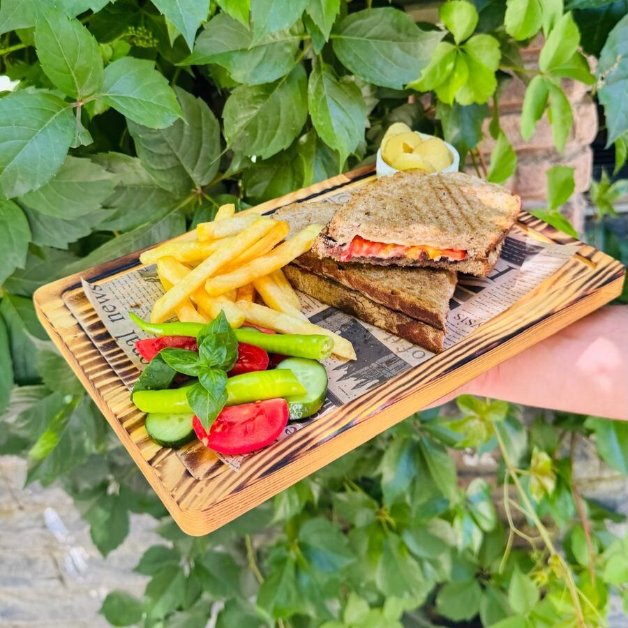 Zeytin Ezmeli Tost