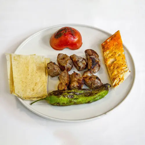 Kuzu Şiş Menü