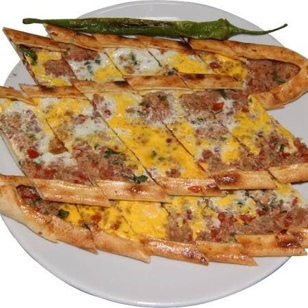 Kuşbaşı Yumurtalı Pide