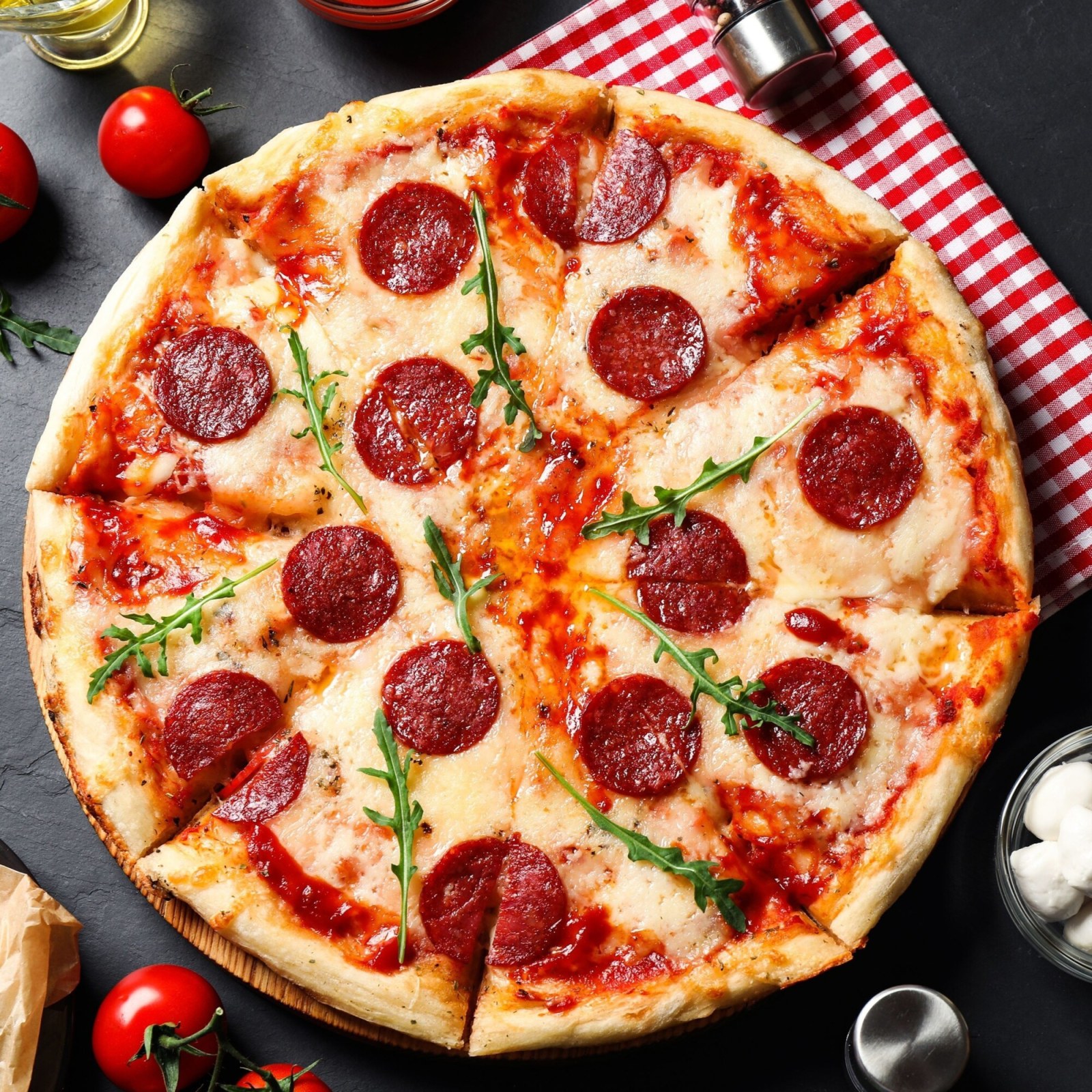 Pepperoni Pizza (Büyük)