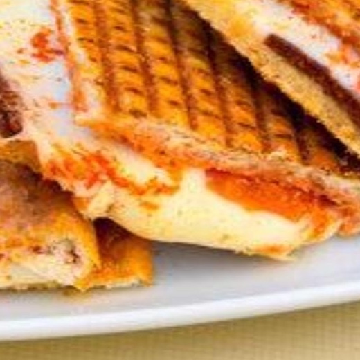 Bazlama Kaşarlı Tost