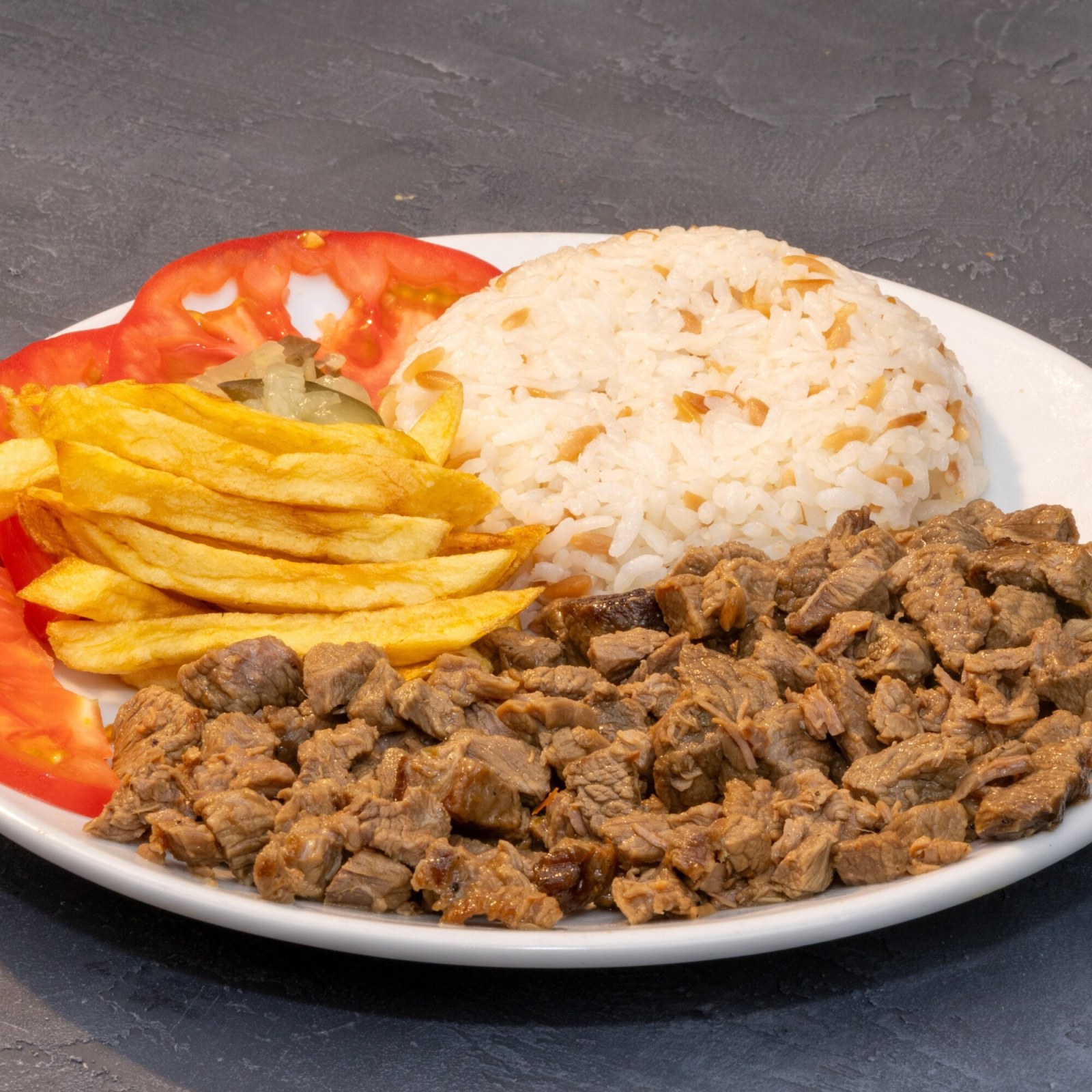 Pirinç Pilavı Üstü Et Kavurma