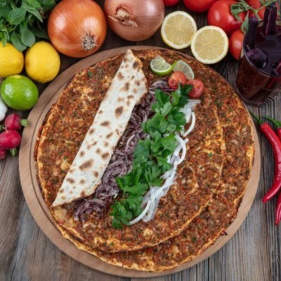 2 lahmacun + 1 Ayran ( 200 Ml )