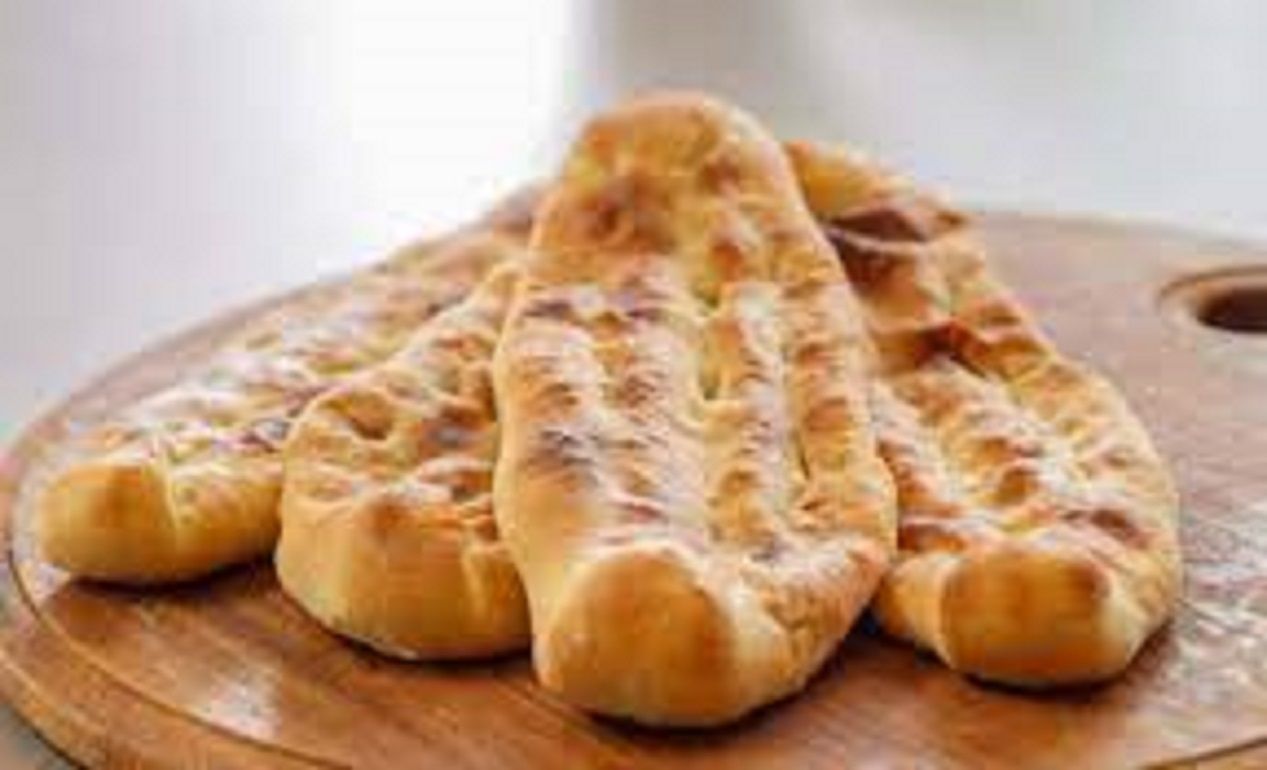 Kıymalı Kır Pidesi