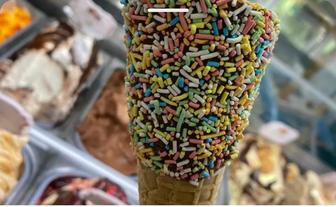 Renkli Şekerlemeli Kornet
