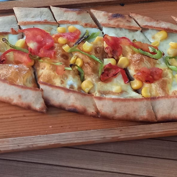Sebzeli Pide (35 cm.)