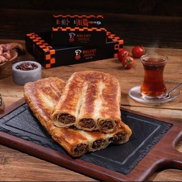 Bülent Börek Kıymalı Kol Böreği (1,5 Kg)