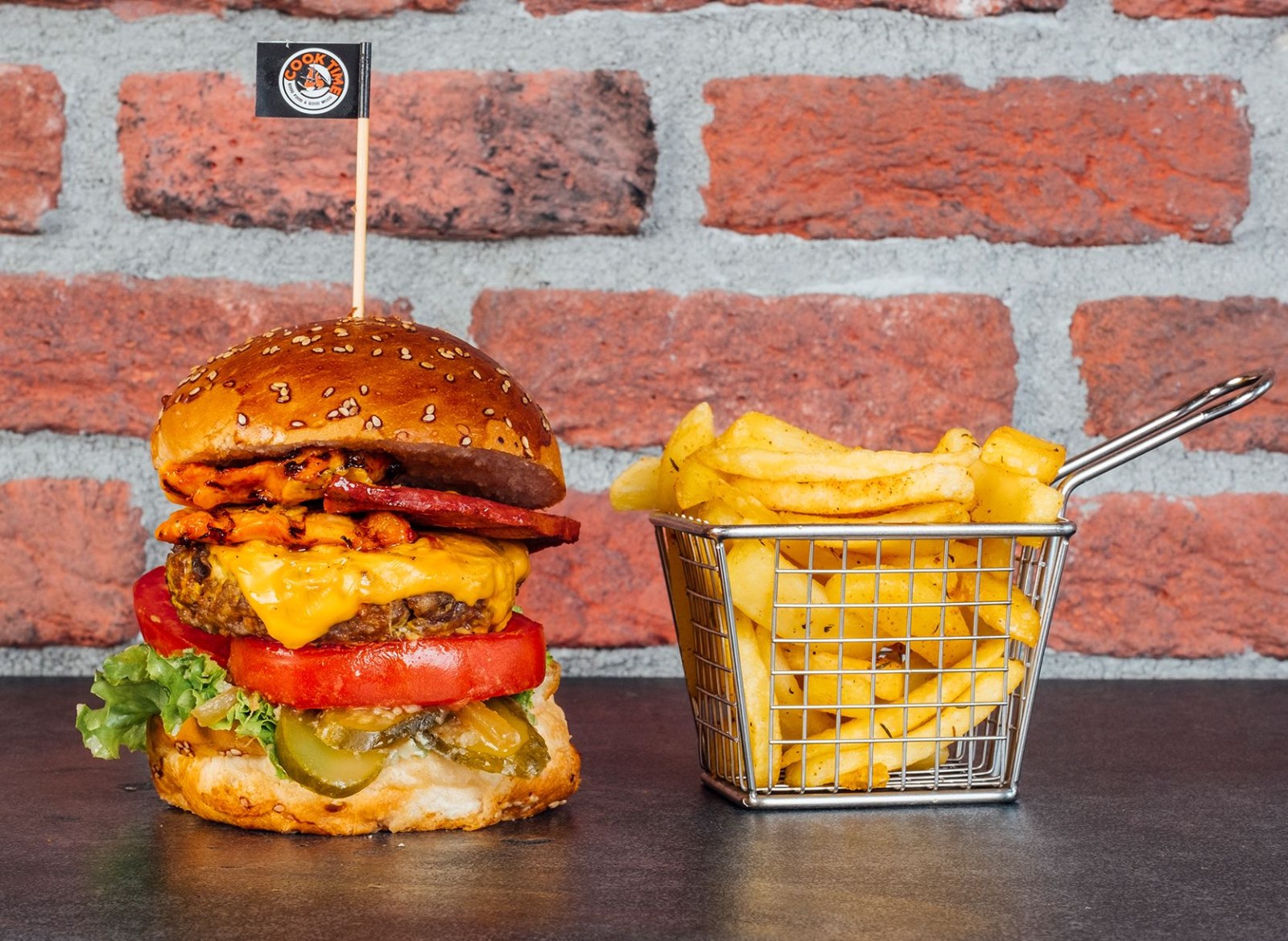 Trio Cook Burger