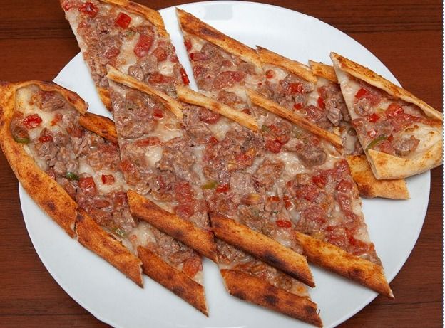 Kuşbaşılı Pide