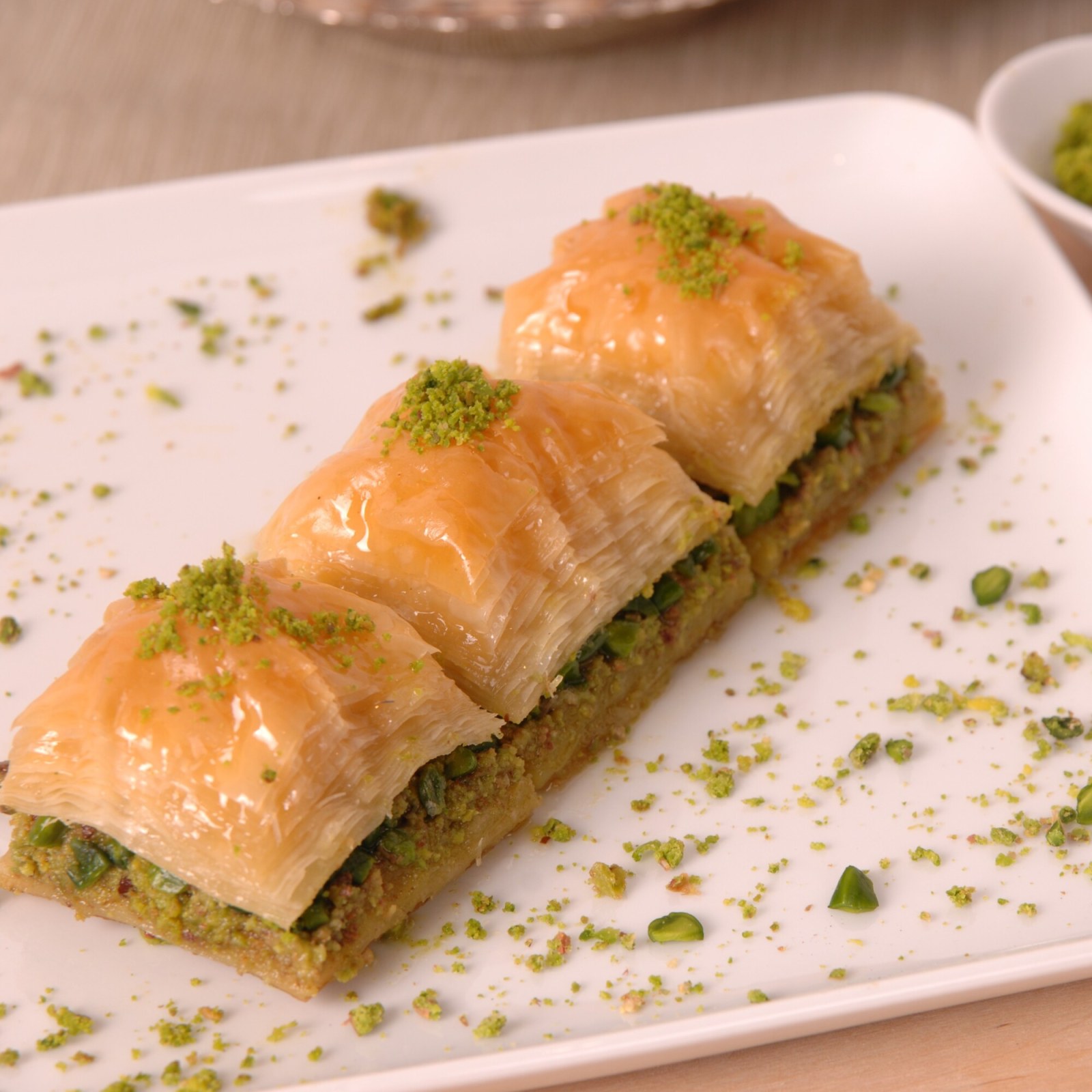 Tepsi Fıstıklı Baklava 2 Kg