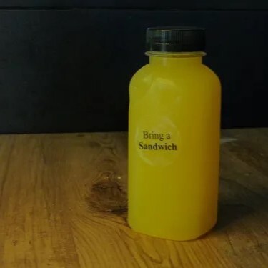 Taze Sıkılmış Portakal Suyu (33 cl)