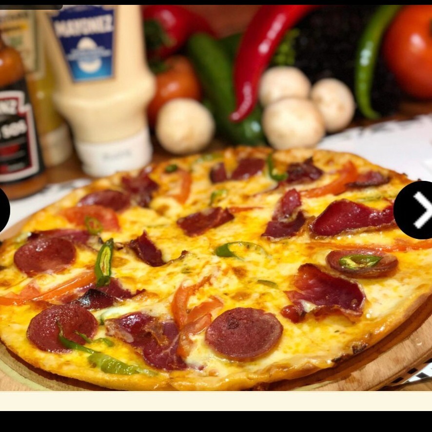 Sucuklu Pastırmalı Pizza
