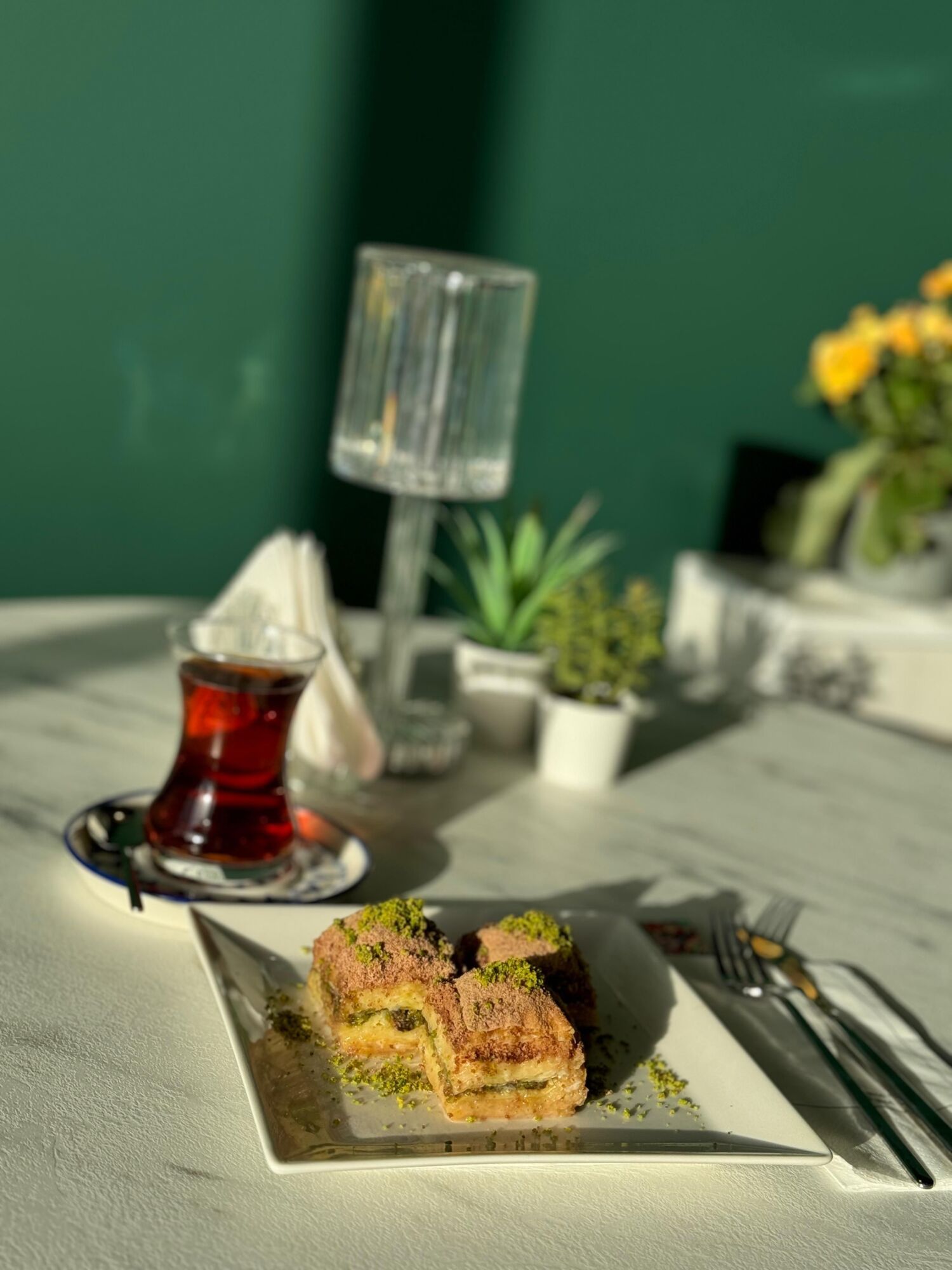 Antep Fıstıklı Soğuk Baklava (1 Kg.)