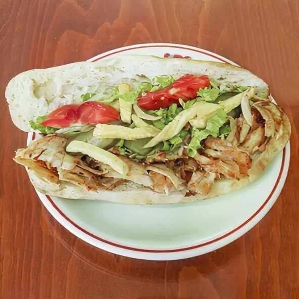 Ekmek Arası Tavuk Döner