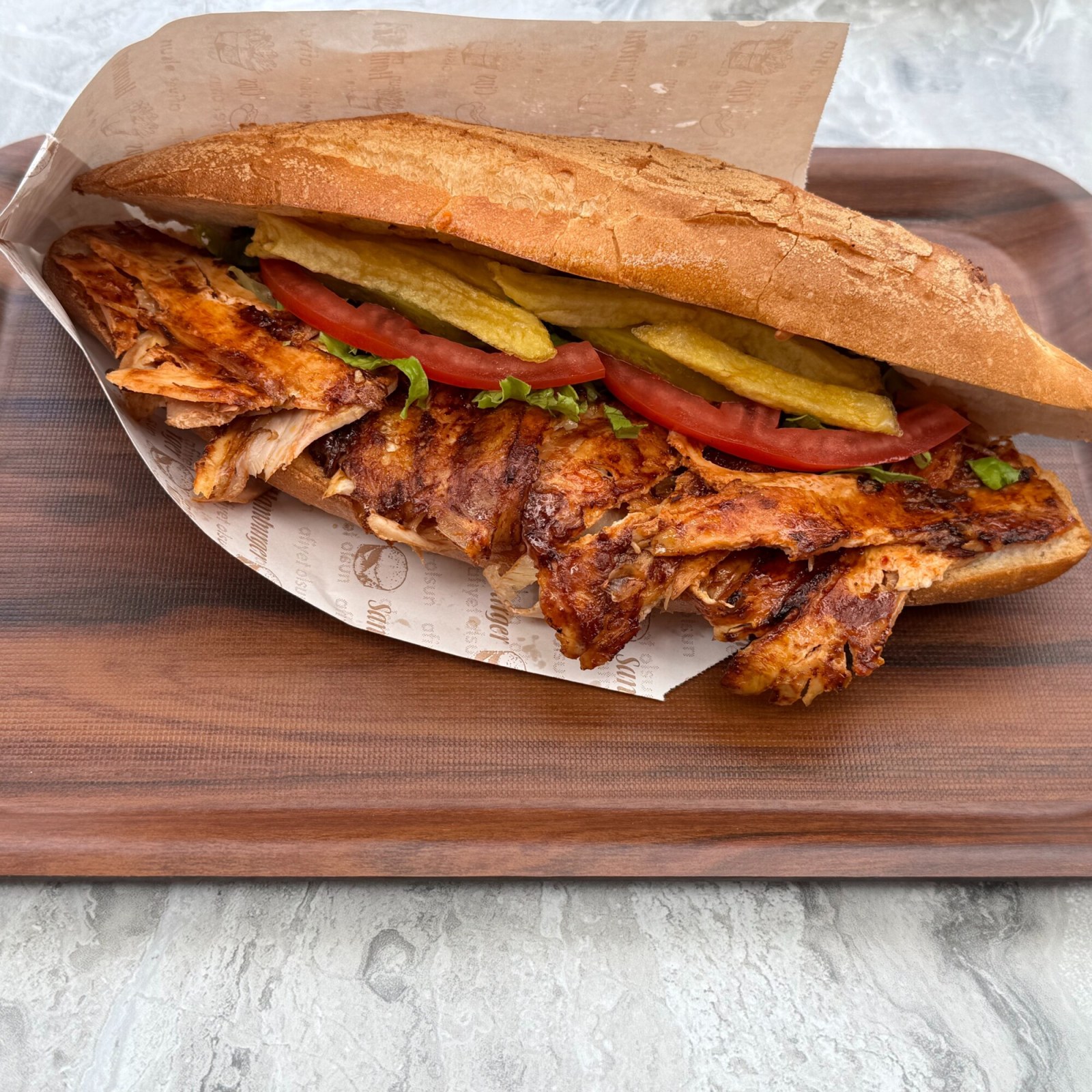 Ekmek Arası Tavuk Döner