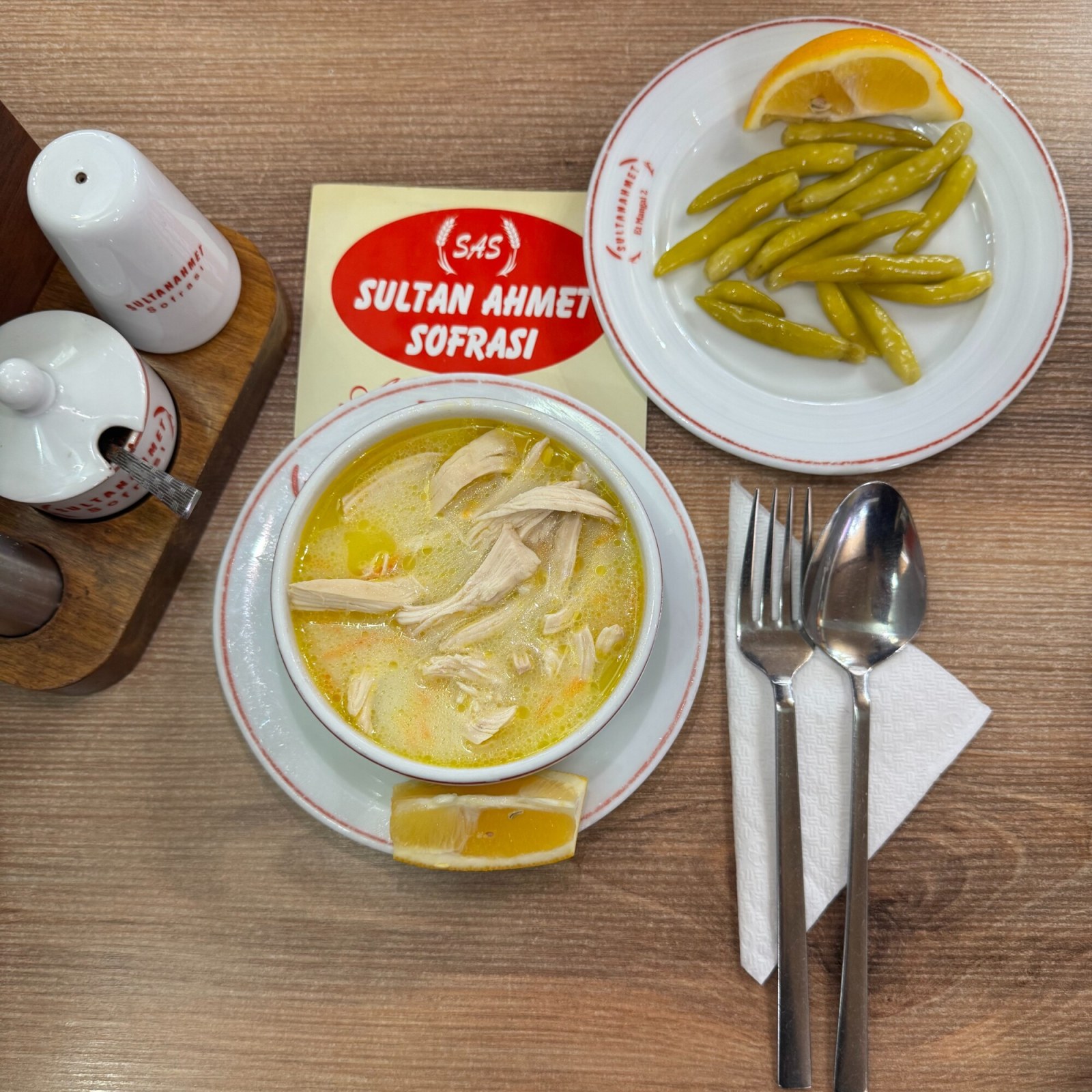Tavuk Suyu Çorbası