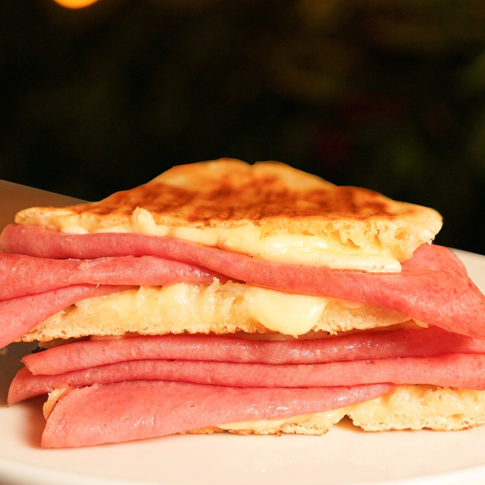 Dana Jambonlu Tost (Jambolika)