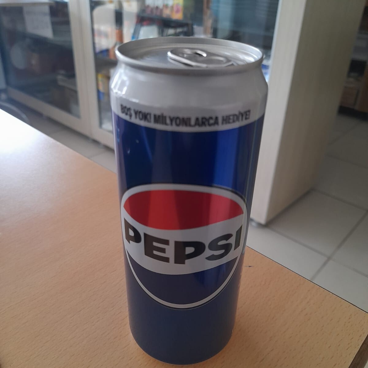 Kutu Pepsi