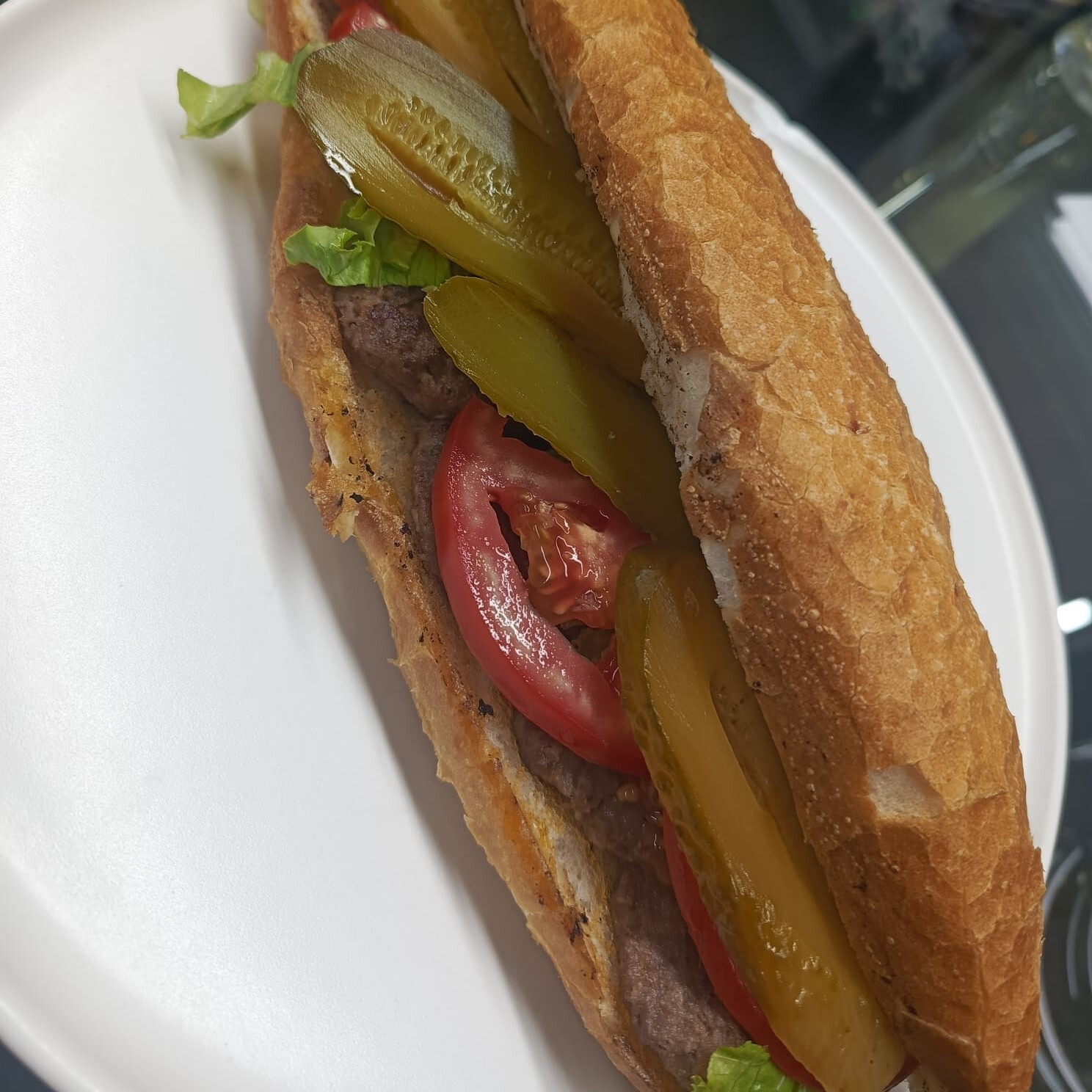 Tam Ekmek Arası Köfte