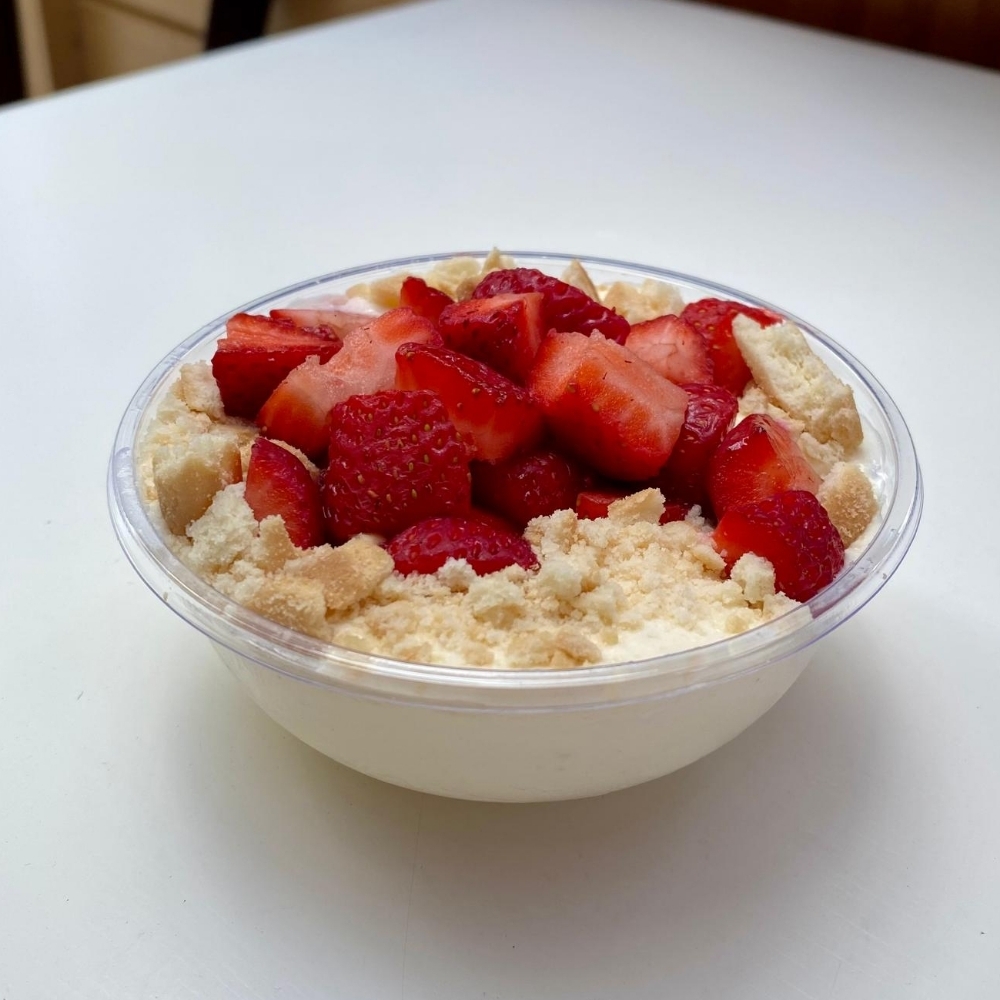 Çilekli New York Puding