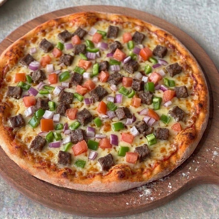 Kavurmalı Pizza (Küçük Boy)