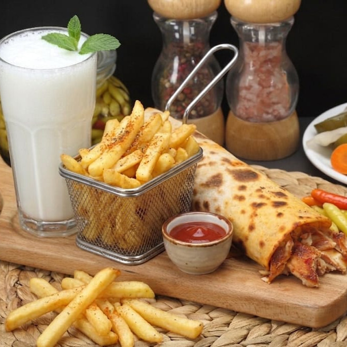 Hatay Usulü Tavuk Döner Dürüm 100 gr + Patates Kızartması + Ayran
