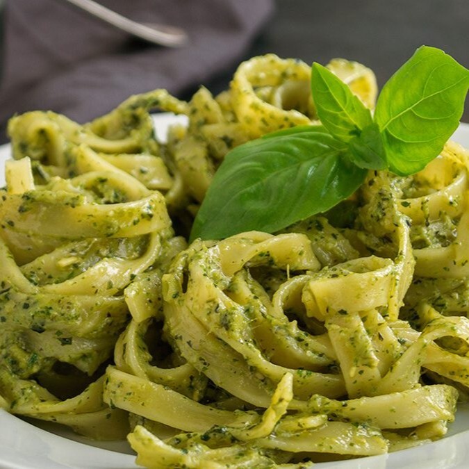 Tavuklu Mantarlı, Pesto Soslu Fettuccine