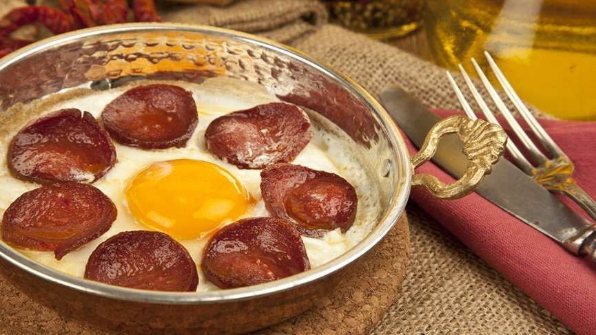 Sucuklu Omlet