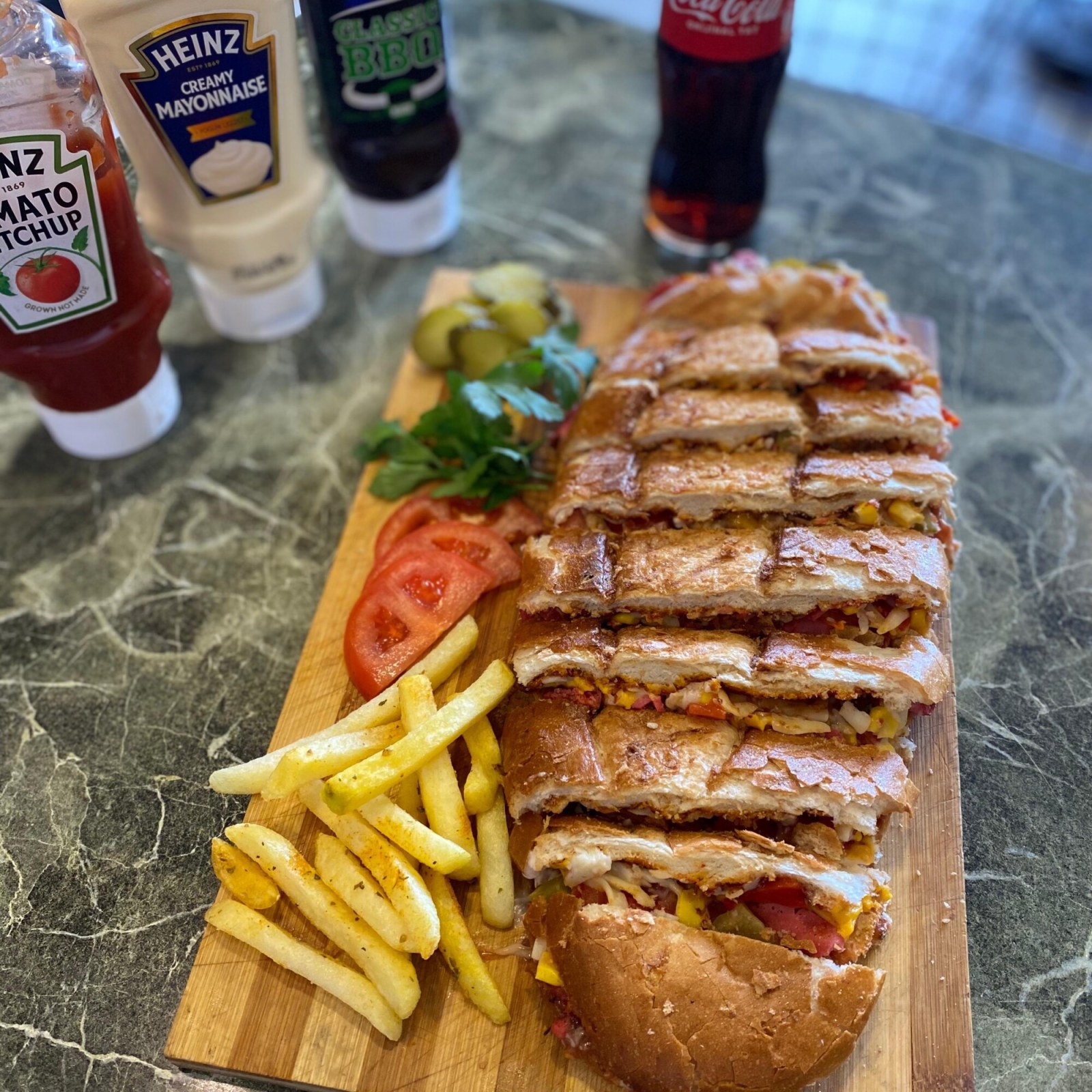 Tam Ekmek Dolu Dolu Tost + AYRAN