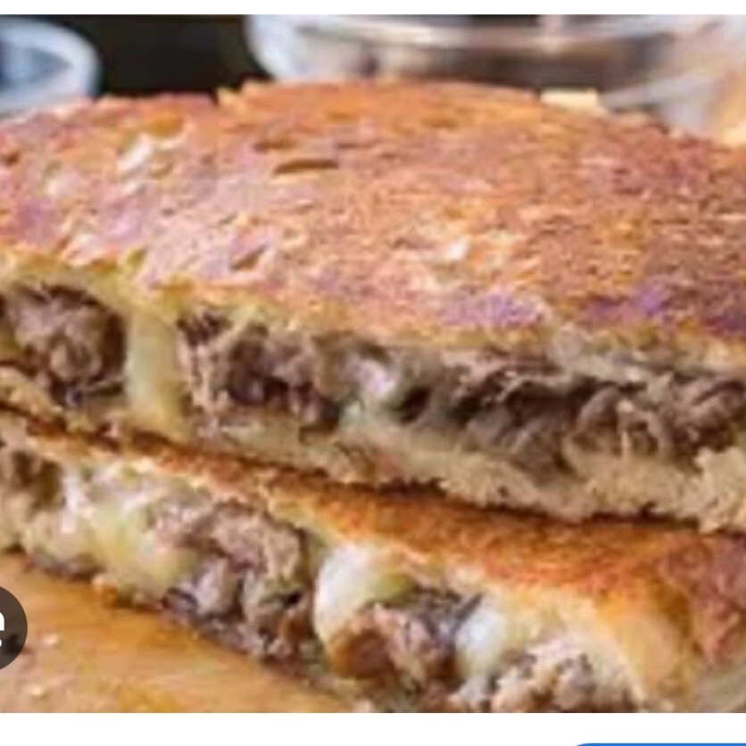 Kavurmalı Kaşarlı Yumurtalı Tost