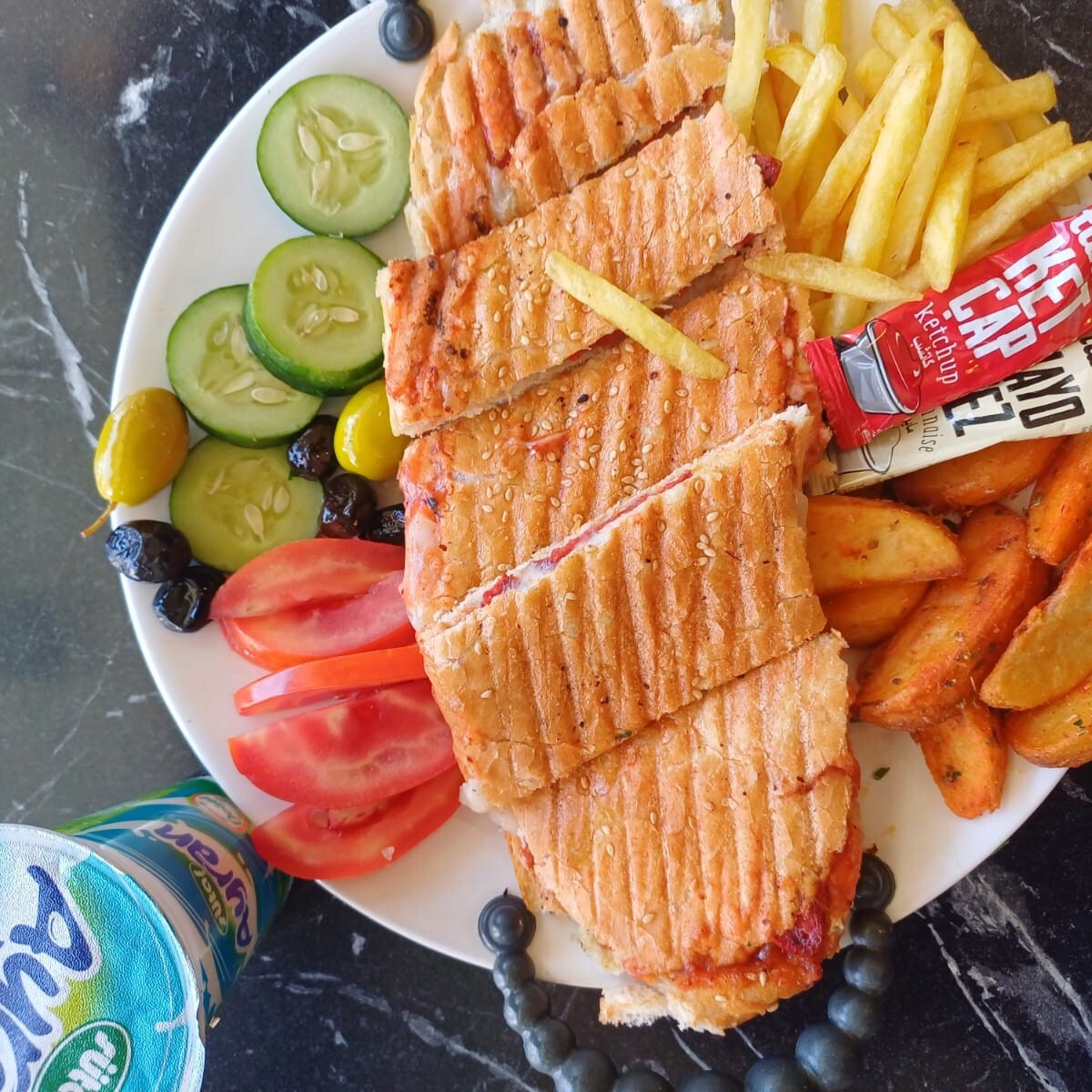 Nutellalı Muzlu Ballı Tost