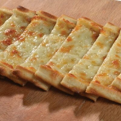 Sade Kaşarlı Pide