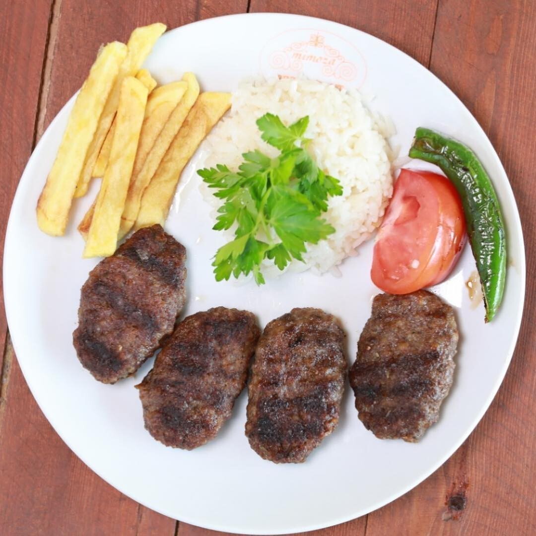 Köfte Servis
