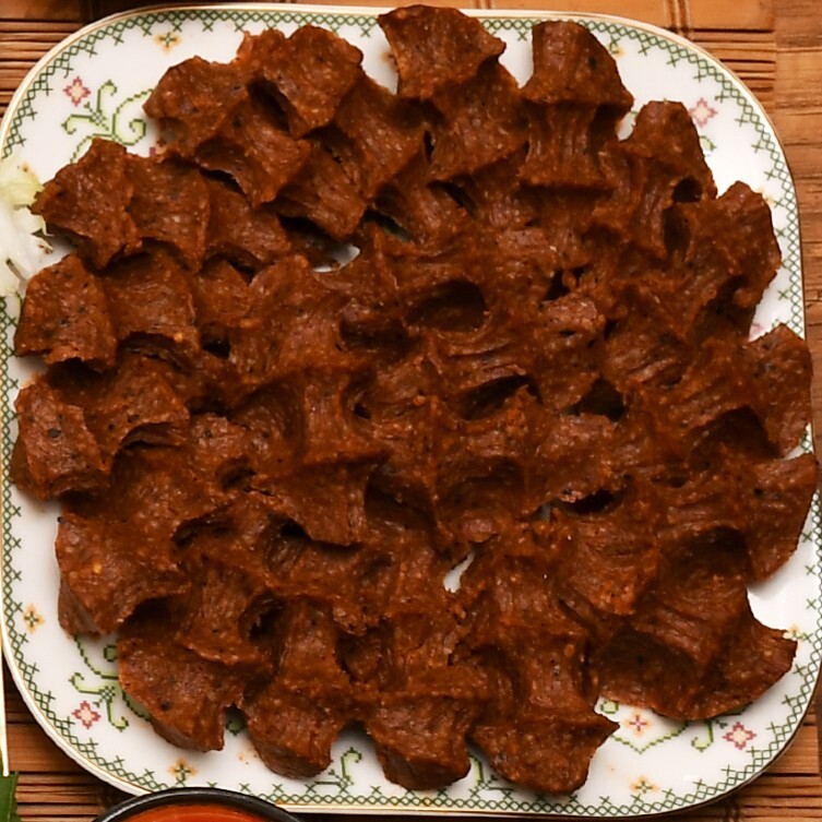 Çiğ Köfte (1 kg.) (Garnitürsüz)