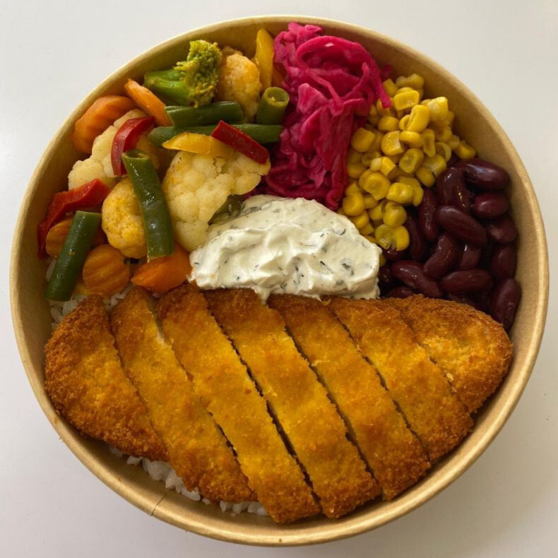 Tavuk Schnitzel Bowl