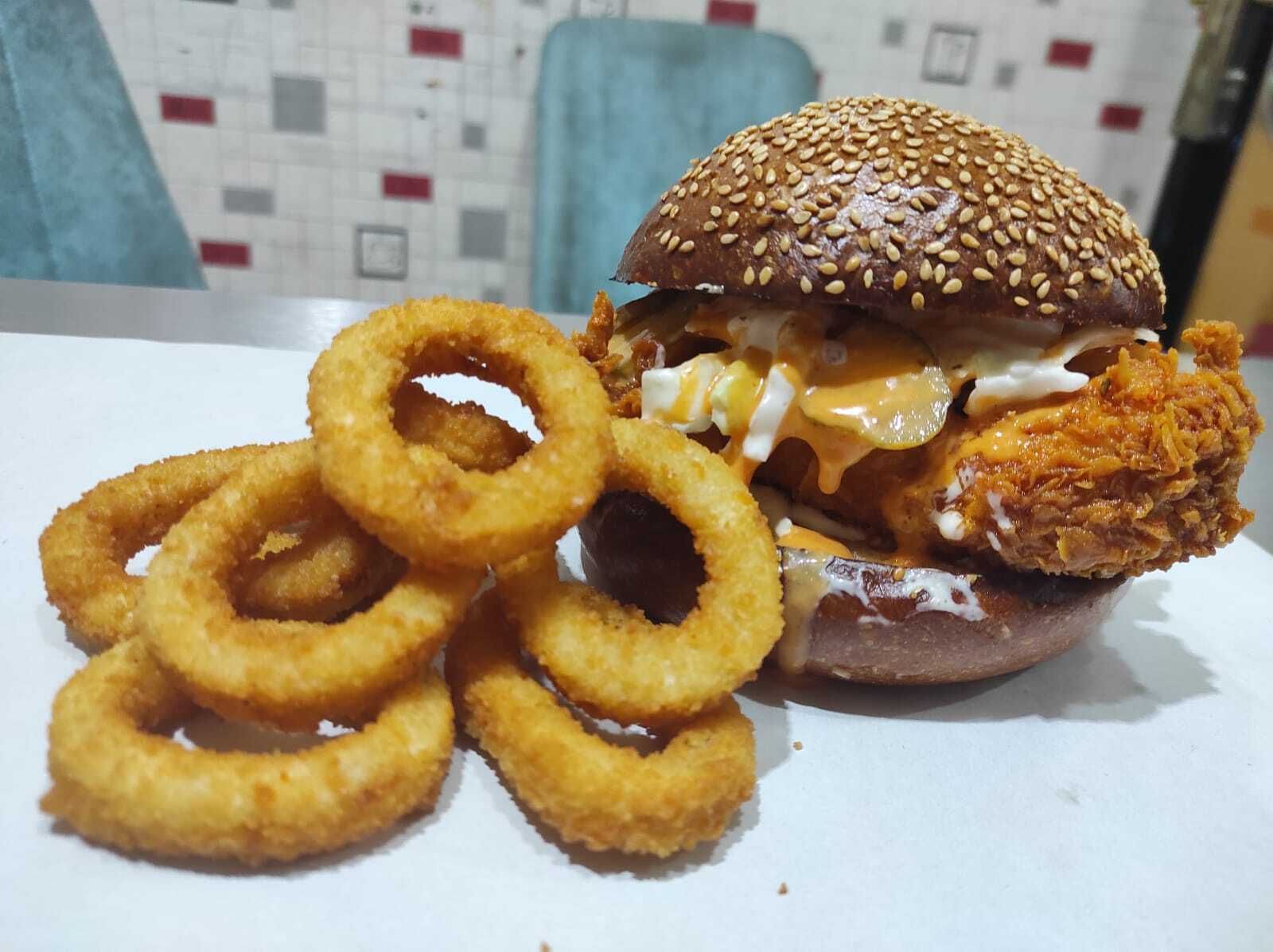Hot Chicken Burger
