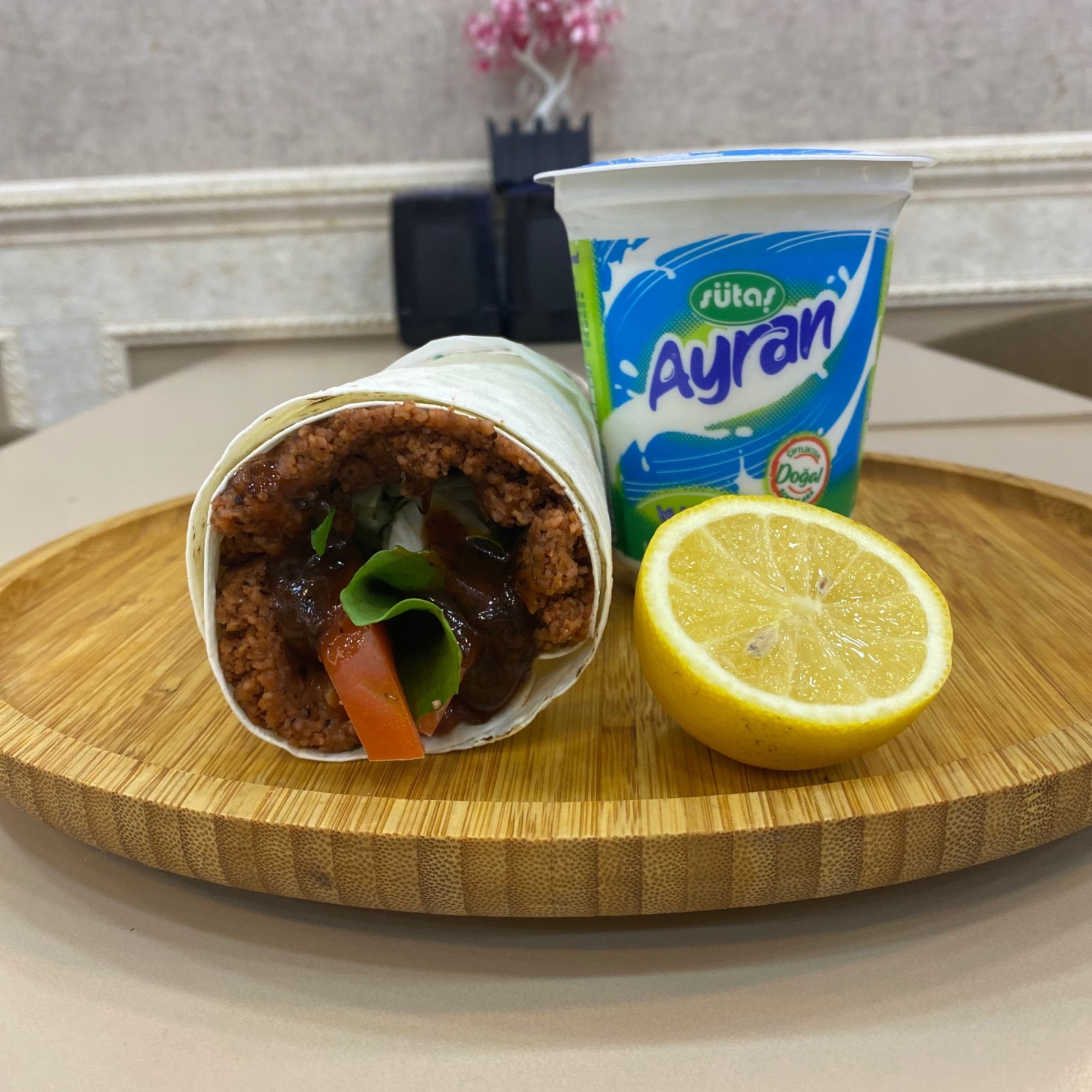 Extra Büyük Double & Büyük Ayran (29.5cl) Menü
