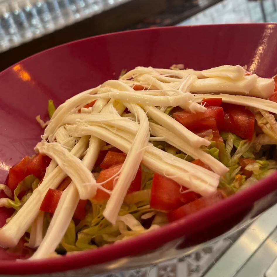 Peynirli Salata