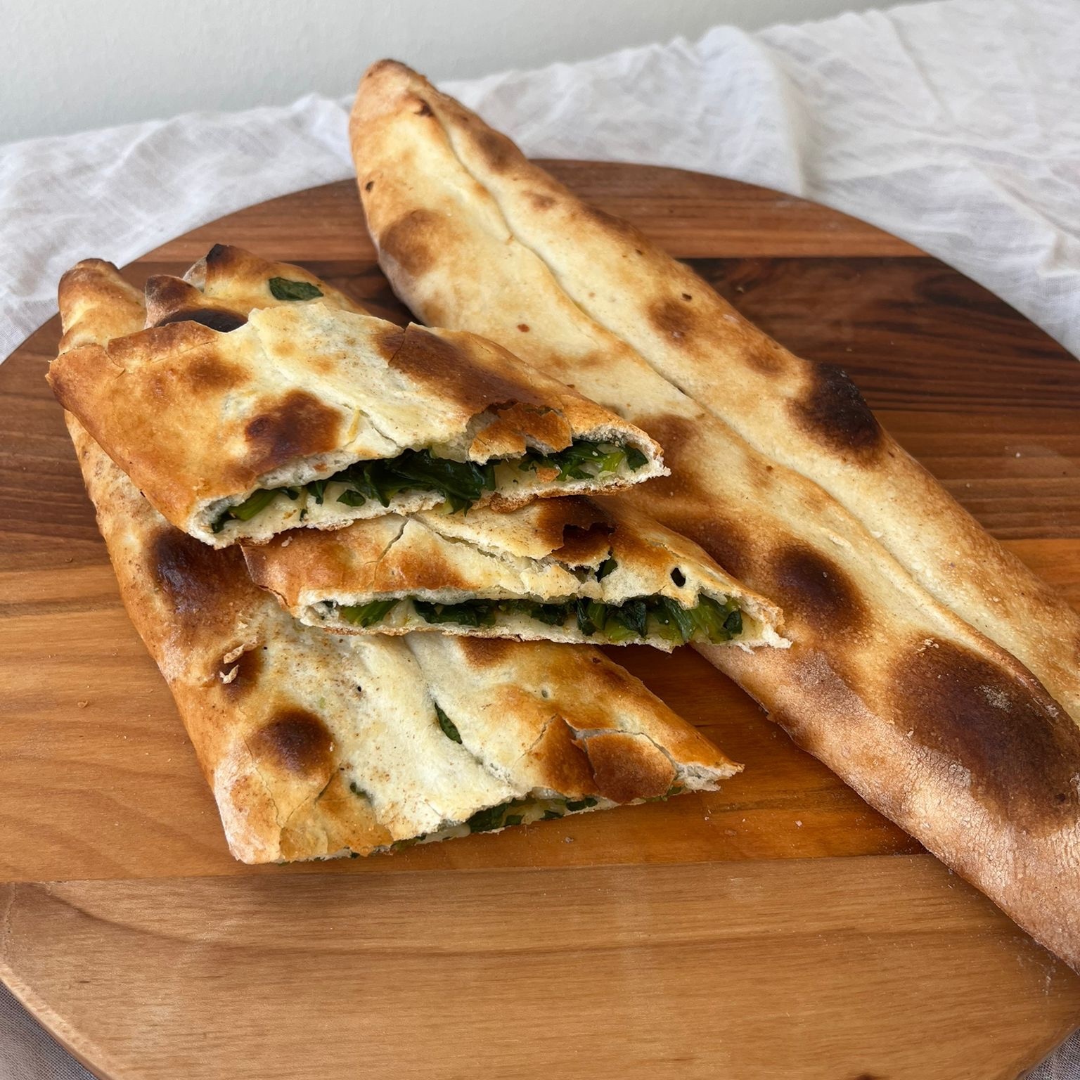 Ispanaklı kır pidesi