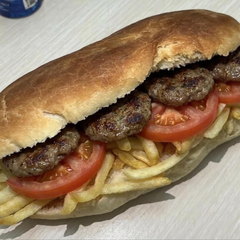 Ekmek Arası Köfte